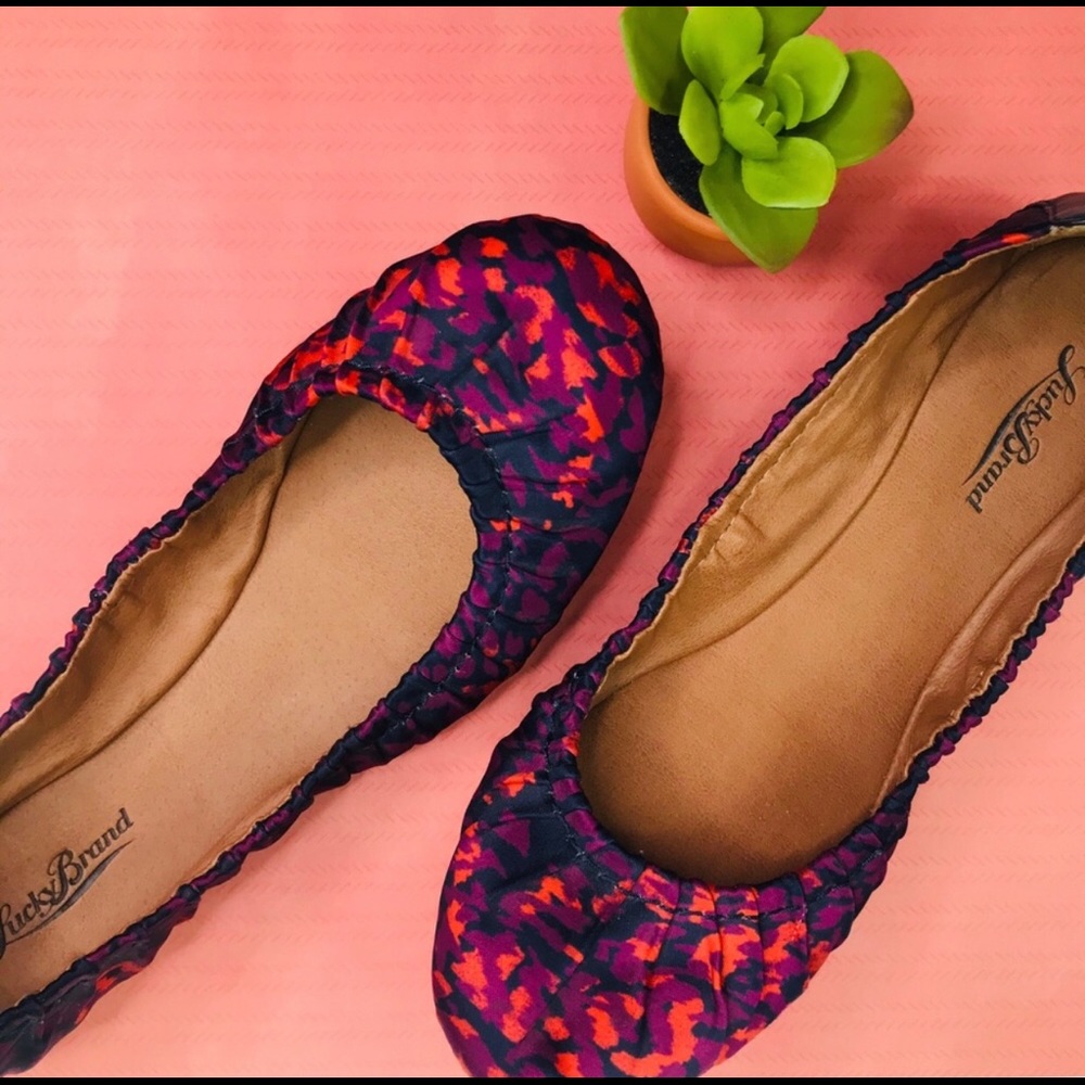 Lucky brand flats